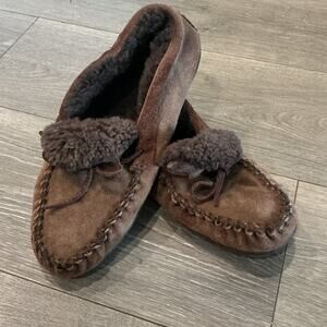 LL Bean Womens‎ Shearling Lined Moccasins Slippers Size 7 7M Brown Suede Leather